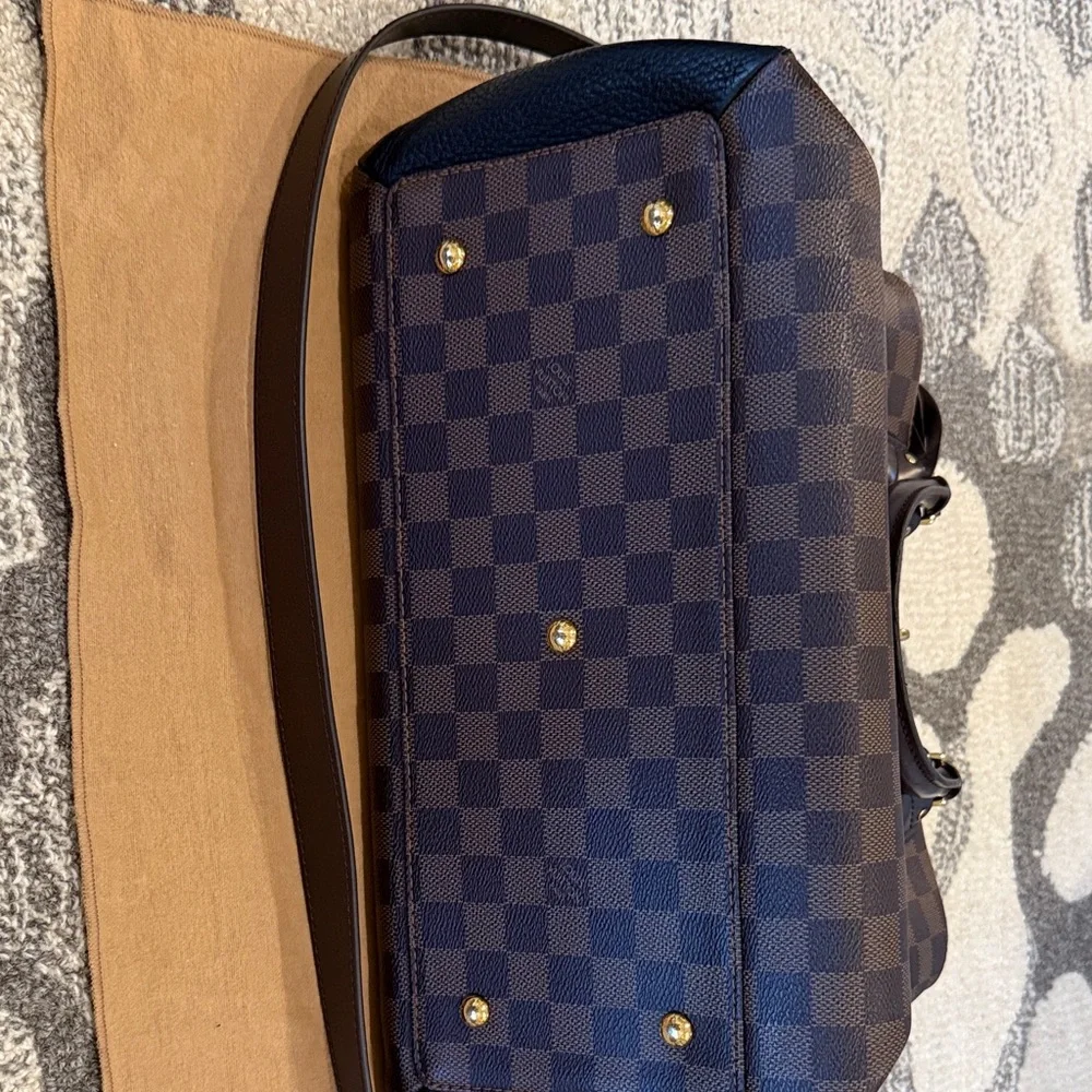 Louis Vuitton Damier two tone cross body bag